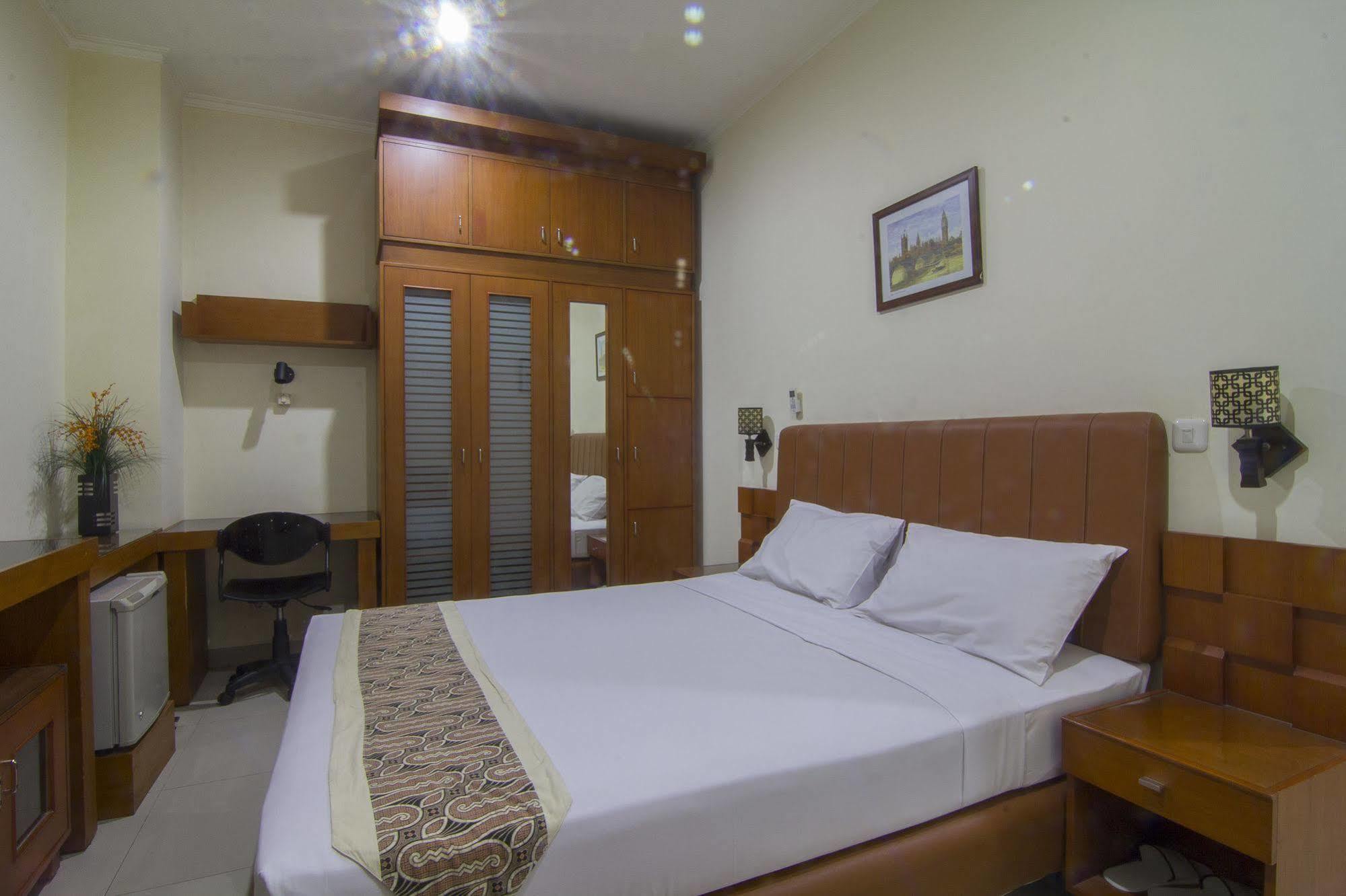 Hotel House Of Arsonia Tulip Dżakarta Zewnętrze zdjęcie